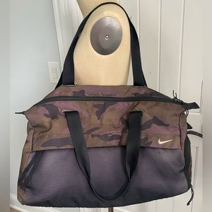 Nike duffel bag
